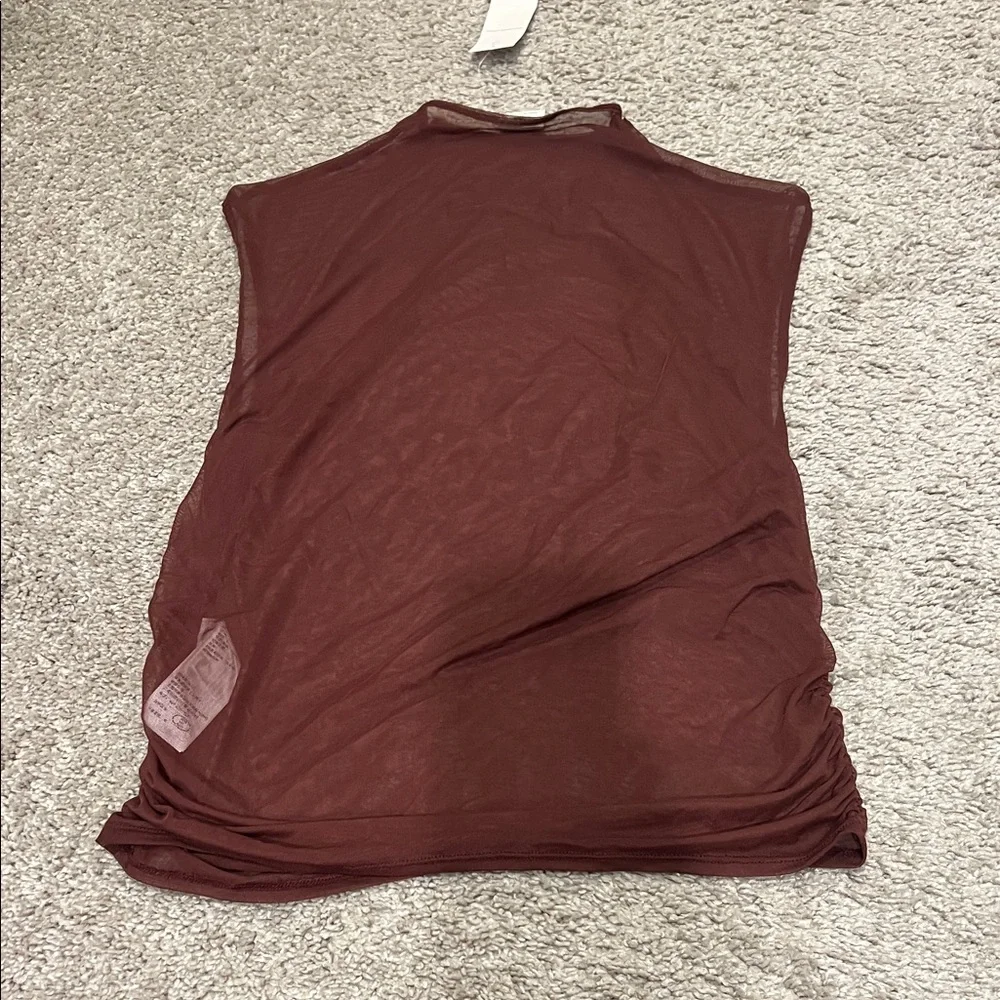 Abercrombie & Fitch Burgundy Muscle Tee - Picture 6 of 6